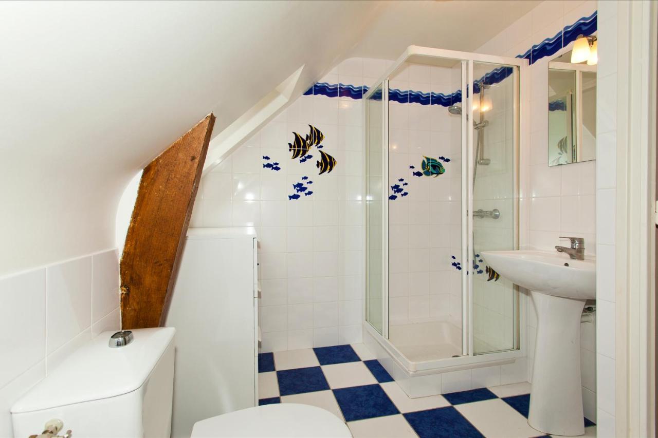 Stone Cottage With Modern Cosy Interior Near To Josselin Perfect Retreat For Writers Or Star Gazers Guégon المظهر الخارجي الصورة