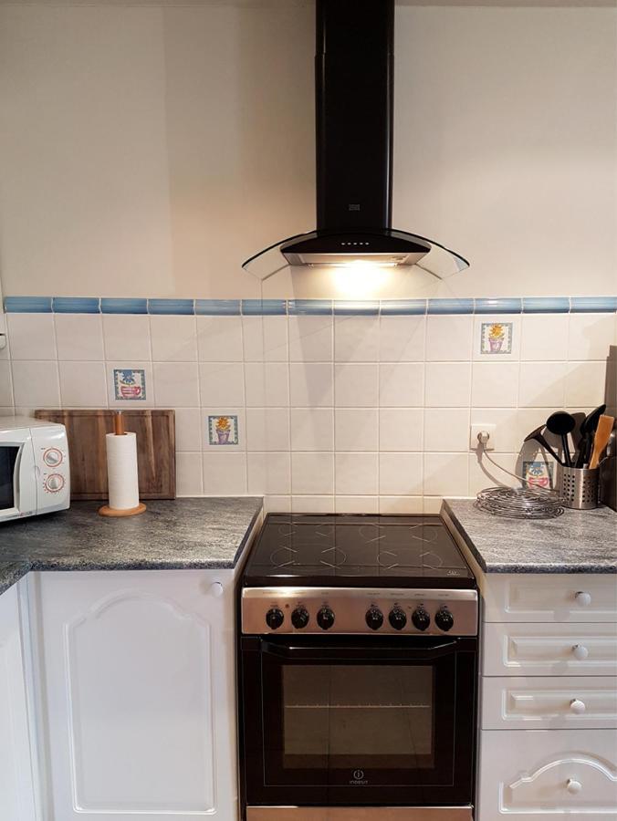 Stone Cottage With Modern Cosy Interior Near To Josselin Perfect Retreat For Writers Or Star Gazers Guégon المظهر الخارجي الصورة